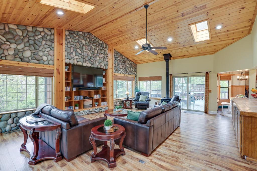 Sierra Village House | Mi-Wuk Village Vacation Rental w/Multi-Level Deck