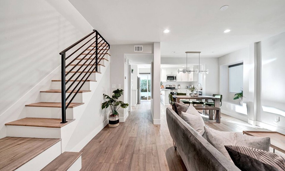 Fullerton House | Modern 2-Level Family Home · Near Disneyland