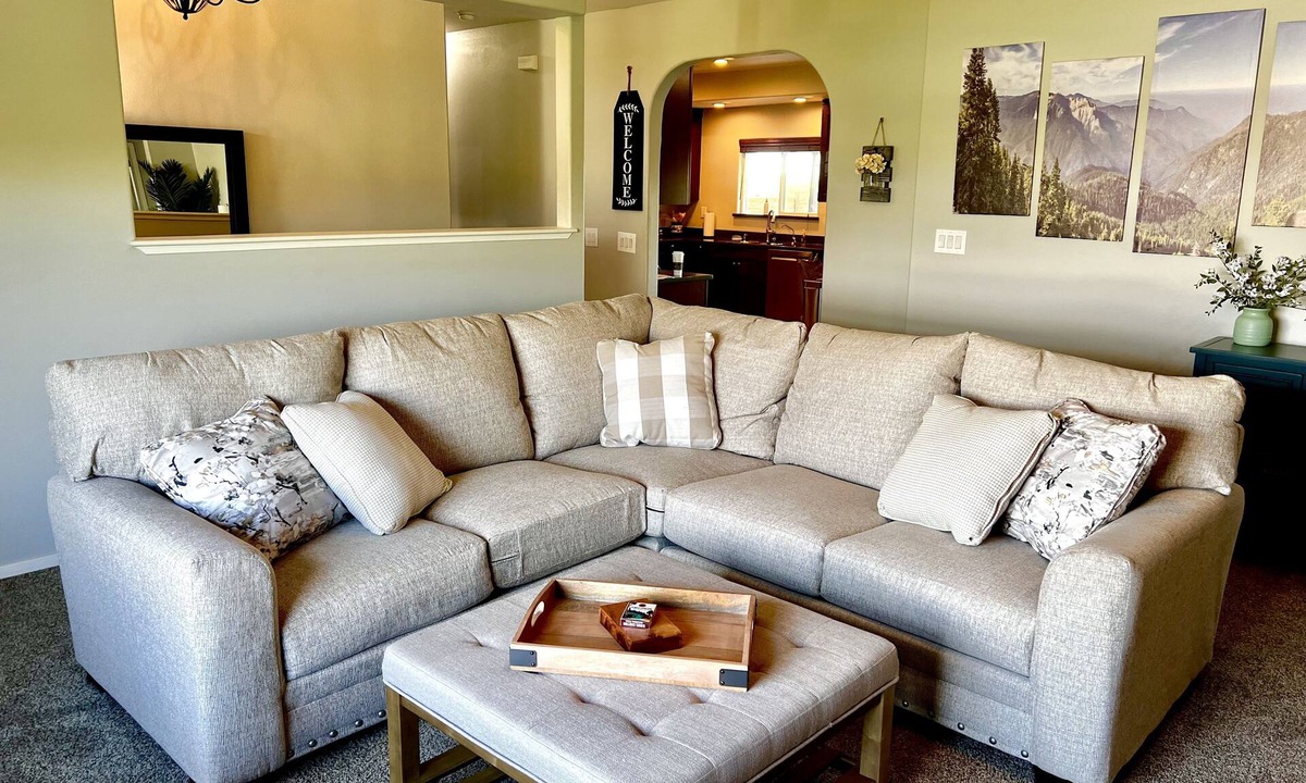 Dinuba House | Modern Country Farmhouse: Near Visalia & Sequoia National Park!