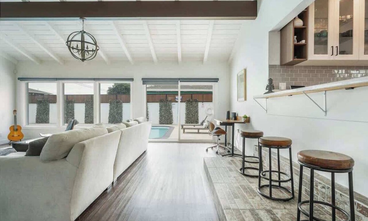 Los Angeles House | Modern Home close to SoFi Stadium, LAX & Beaches