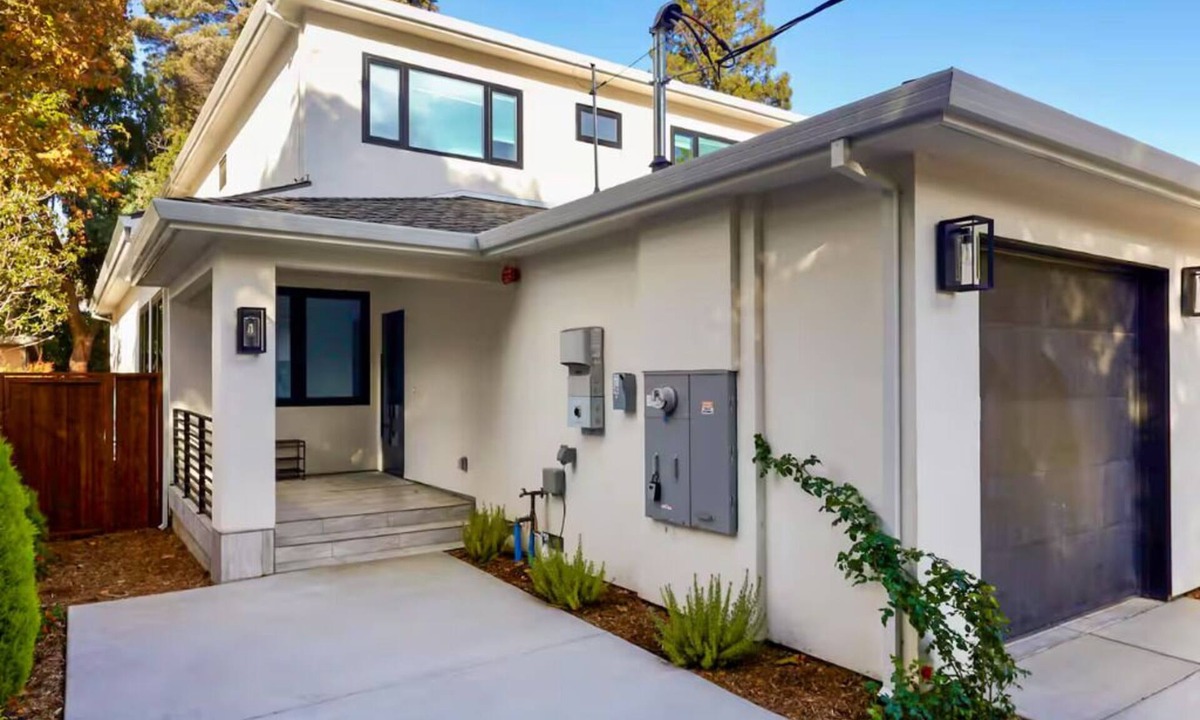 East Palo Alto House | Modern Silicon Valley Home – Minutes to Palo Alto