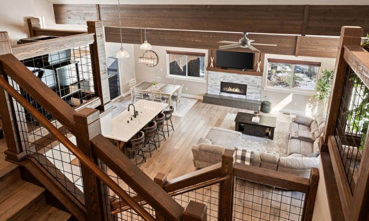Tahoe Paradise House | Modern Tahoe Family Home | Hot Tub + 2 King Suites