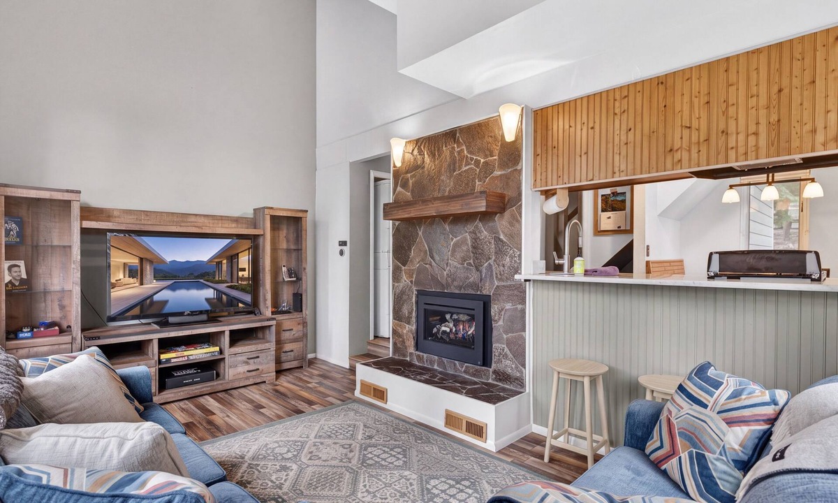 Dollar Point Condo | Modern Tahoe Getaway Near the Lake
