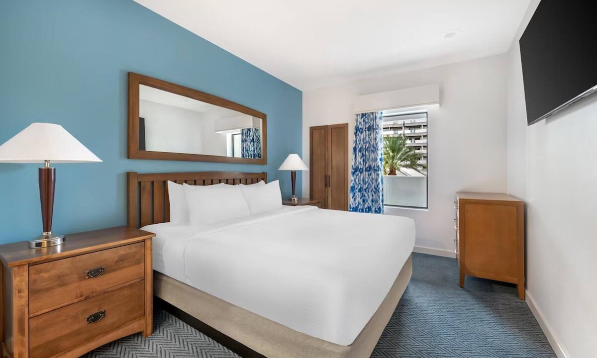 Enterprise Hotel | Modern Vegas Stay with Pool and Parking Near Allegiant Stadium & Top Golf