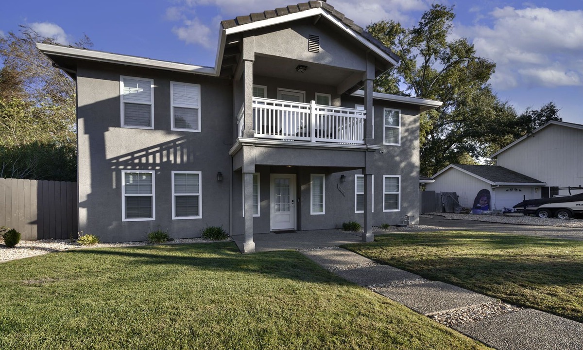 Orangevale House | Modern Villa in Private Gated Community with Backyard Swimming Pool!