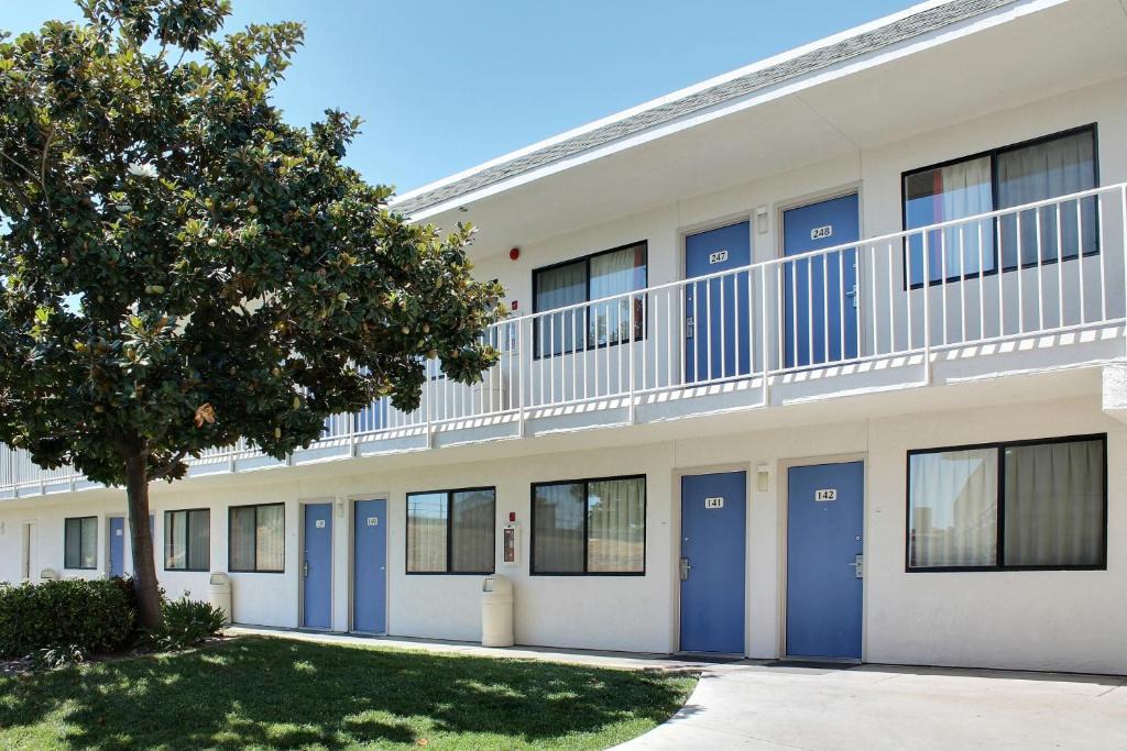 Atascadero Hotel | Motel 6-Atascadero, CA