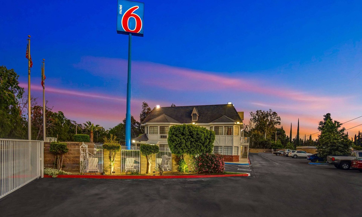 Fresno Hotel | Motel 6 Fresno, CA - Belmont Ave