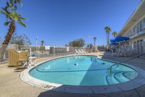 Rancho Mirage Hotel | Motel 6-Rancho Mirage, CA - Palm Springs