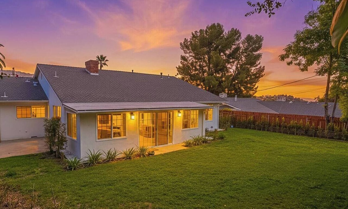 Sierra Madre House | Mountain Foothill Paradise Charming Retreat 3BR3BA with King-size Bed!