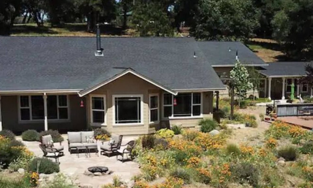 Groveland House | Mountain Meadow House: Stunning Views, Trails, Hot Tub, near Yosemite