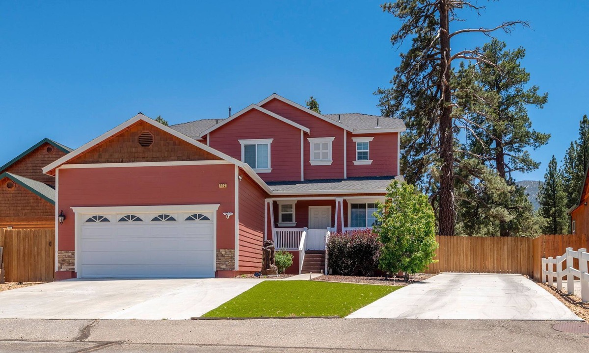 Big Bear Cottage | Mountain Retreat near Big Bear Lake – 3 BR, 2. BA,