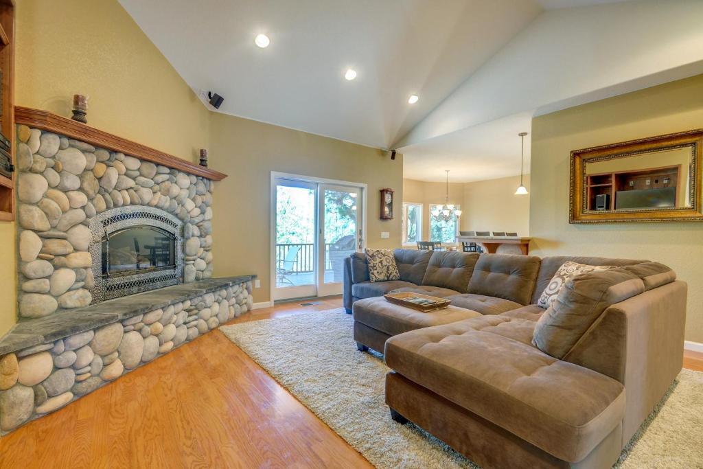 Groveland House | Mule Deer Cabin (4-538)