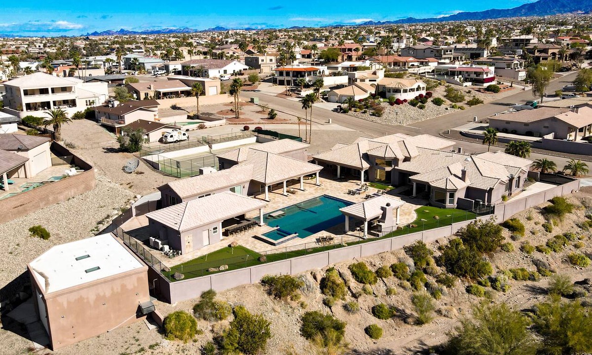 Lake Havasu City House | Multi-Million Dollar Luxury Resort Estate/Sleeps 18
