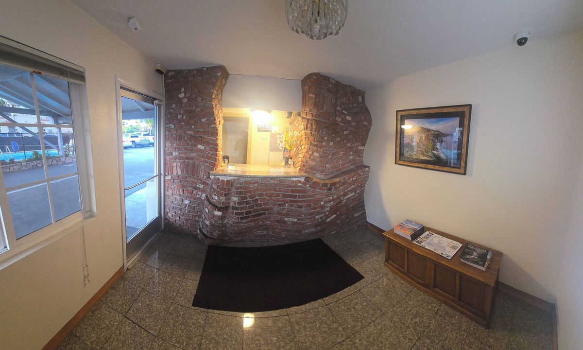 Westside Santa Cruz Hotel | National 9 Santa Cruz