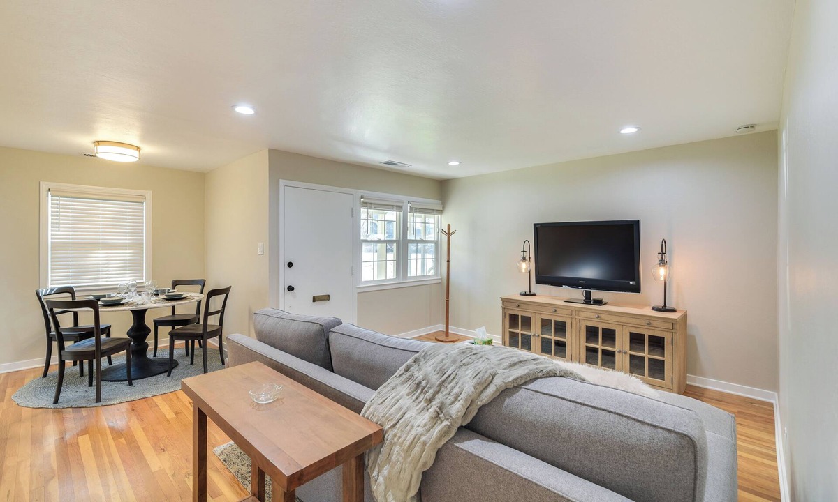 Willow Glen House | Near Levi's Stadium & Dtwn San Jose: Sleek Duplex!