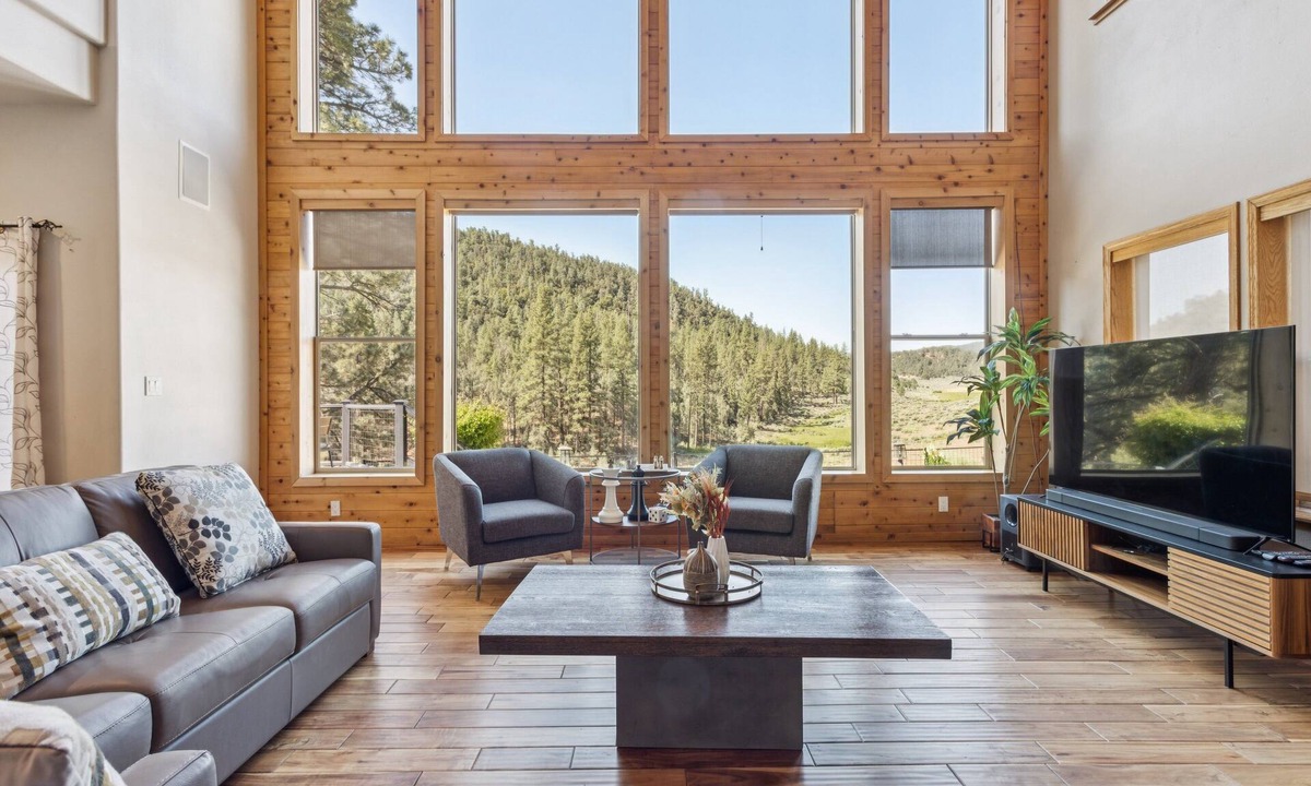 Frazier Park Cabin | NEW! Cozy Mountain Retreat Near Mount Pinos