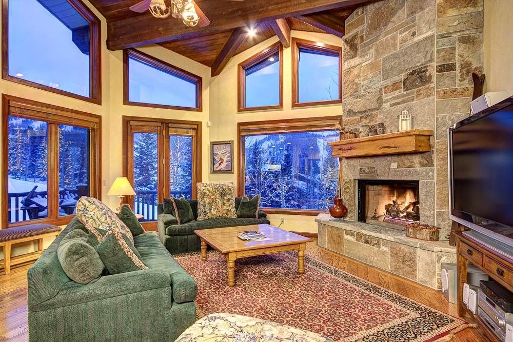 Deer Valley Apartment | NEW LISTING! Double Eagle #13 ( 3 Bedroom condo )