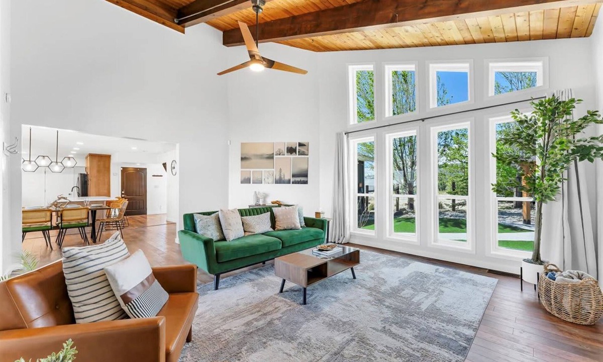 Reno House | NEW Mountain View Retreat With Hot Tub and Mini Golf