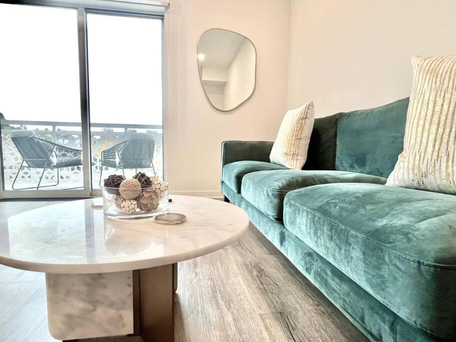 Silver Lake Apartment | NEW One Bedroom Penthouse, Silver Lake + Parking!