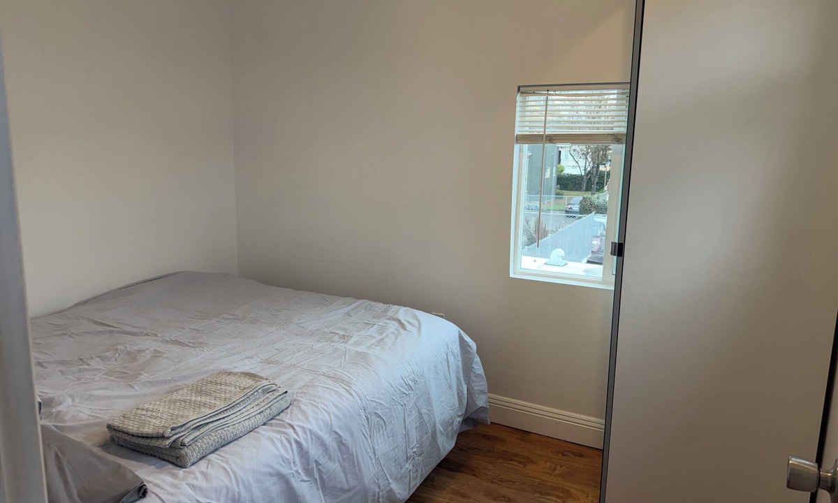 Oakland Apartment | Newly furnished near lake merrit, new Chinatown - 30 days minimum