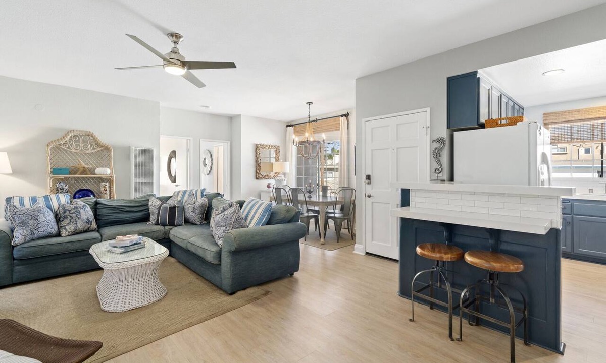 West Newport Condo | Newly renovated Duplex steps to the sand 3bd/4bath