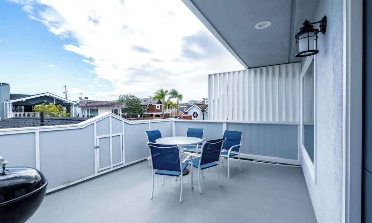 Balboa Island House | Newport Beach Balboa Island Beach House with BBQ and Free Parking