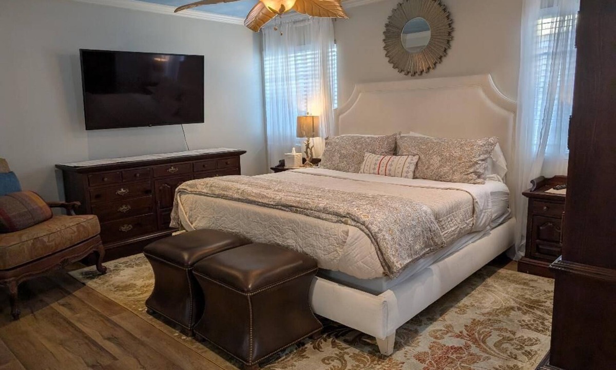 Downey House | Nice SoCal Home on quiet cul-de-sac