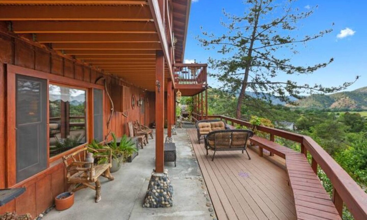 Three Rivers Cabin | No Cleaning Fee ~ Awesome Views~8Beds~Near Restaurants & Sequoia Park