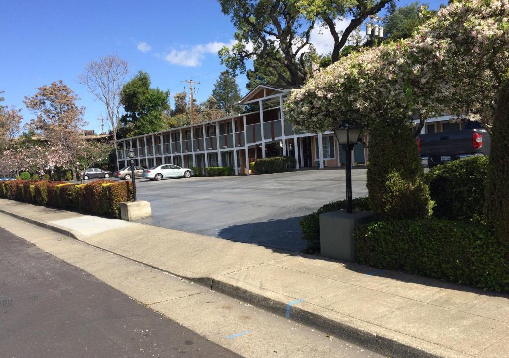Palo Alto Hotel | Oak Motel