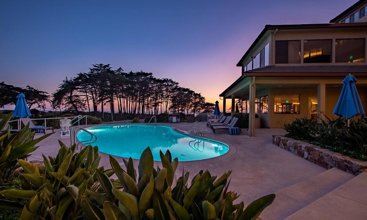 Rio del Mar Hotel | Ocean Bliss Awaits in This Room w/Scenic Balcony and Kitchen | Private Beach