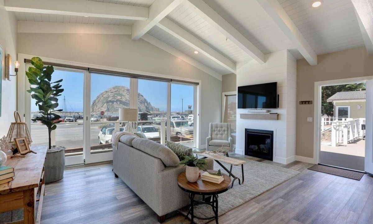 Morro Bay Condo | Ocean Front, Morro Rock Views 2Bdrm Condo at Salty Sister