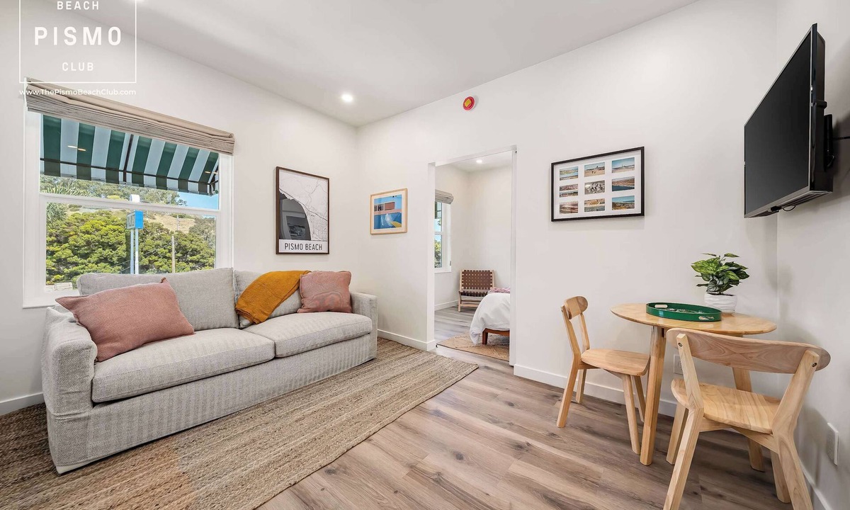Downtown Apartment | Ocean View Suite at Pismo Beach Club