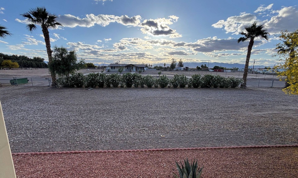 Mohave Valley House | Off Roading and boaters paradise with pull through driveway and gated parking!