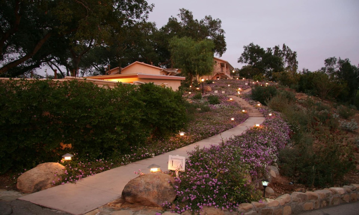 Ojai Bed & Breakfast | Ojai Retreat & Inn