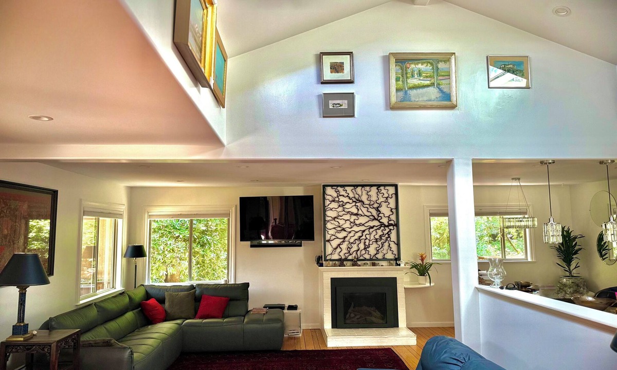 Woodacre House | One of a kind, modern, nature lovers dream home on a creek in redwoods