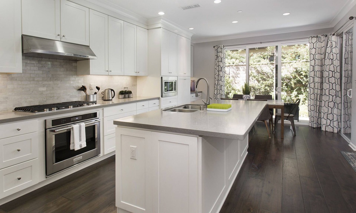 Orchard Hills House | Orchard Hills Coral on Rodeo