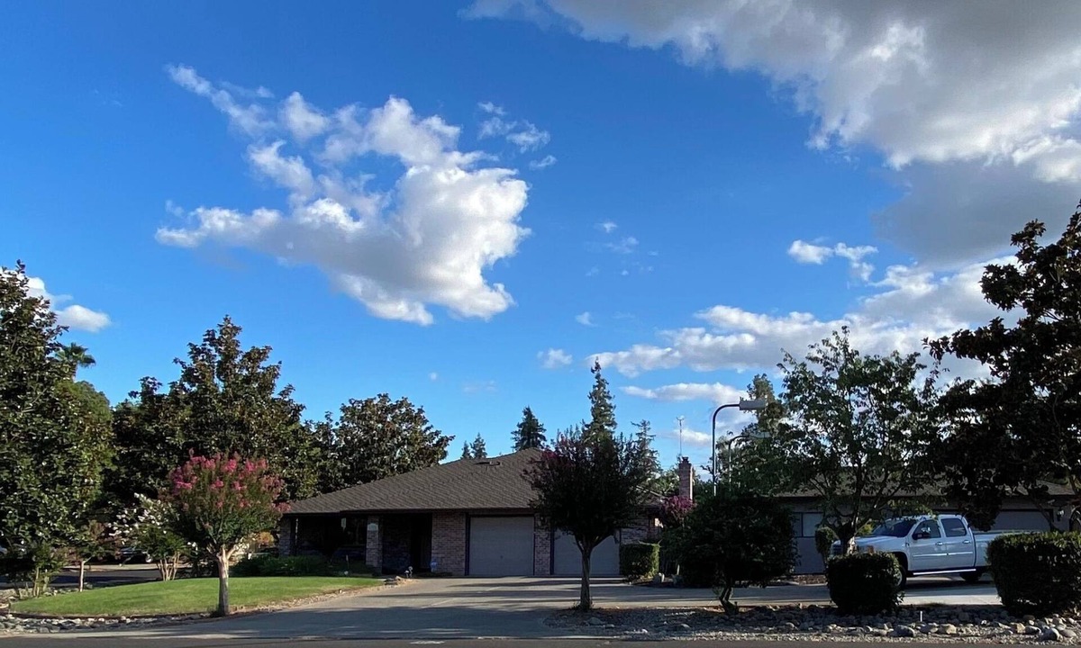 Manteca House | Our Magnolia Ranchette is both charming & spacious.