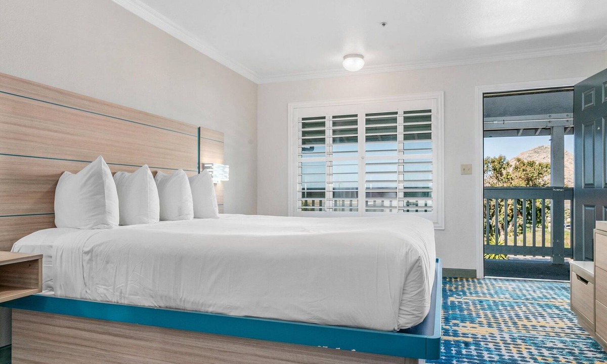 Morro Bay Hotel | Pacific Shores Inn