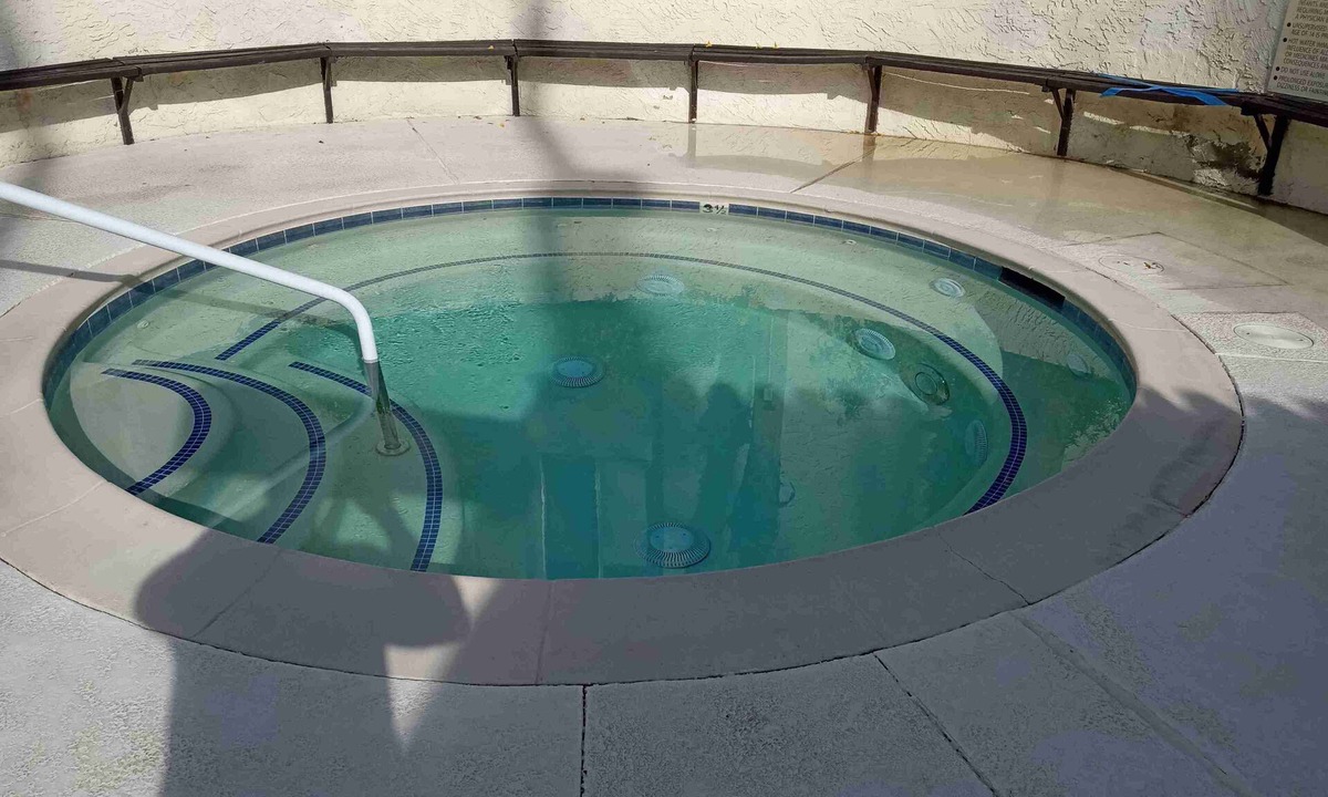 Tahquitz River Estates Condo | Palm Springs South End And Close