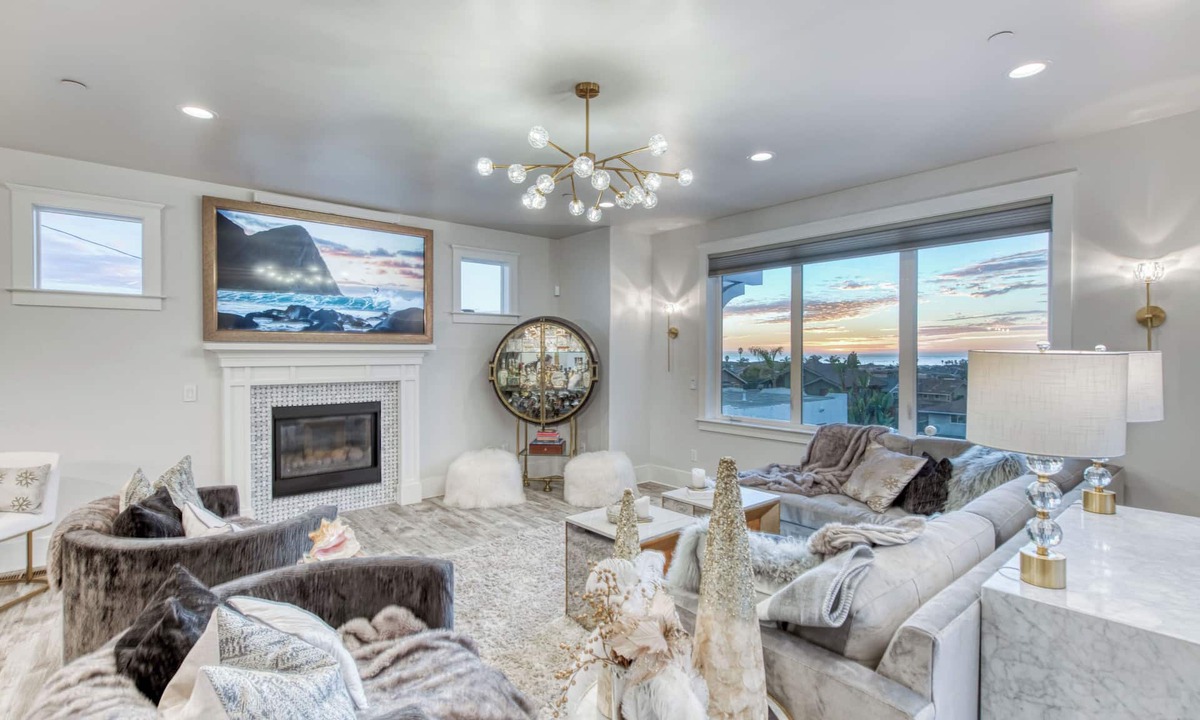 Grover Beach House | Papillon House a luxury escape with sunset ocean-view rooftop deck