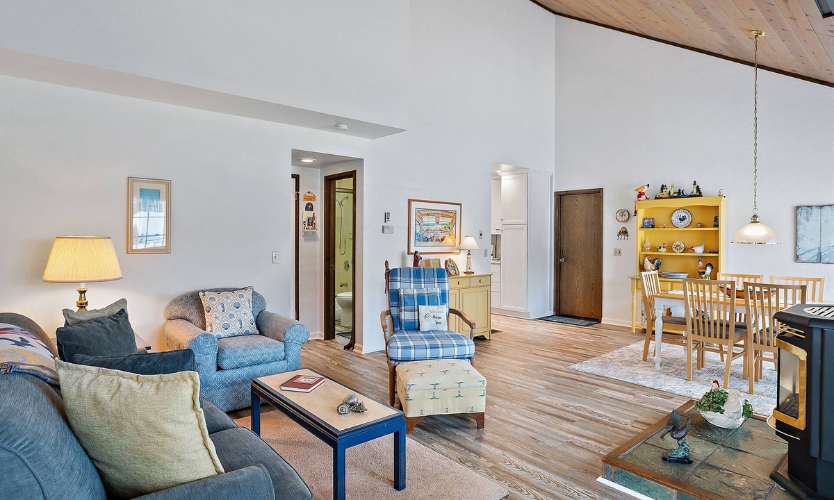 Park Hill House | Pelican Cottage Charming & Cozy Cambria beach home, 10 to15 walk Moonstone Beach