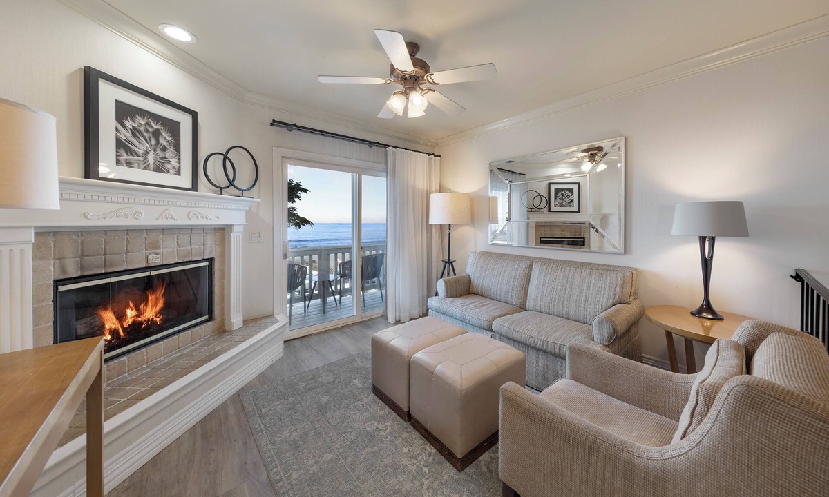 San Simeon Hotel | Pelican Inn & Suites