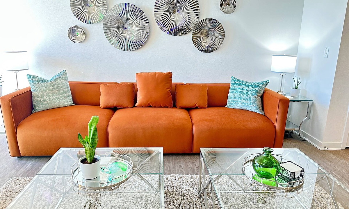 Downtown Apartment | Perfect 2-bedroom apartment with AC 2BD/2BA King beds in enchanting Santa Monica
