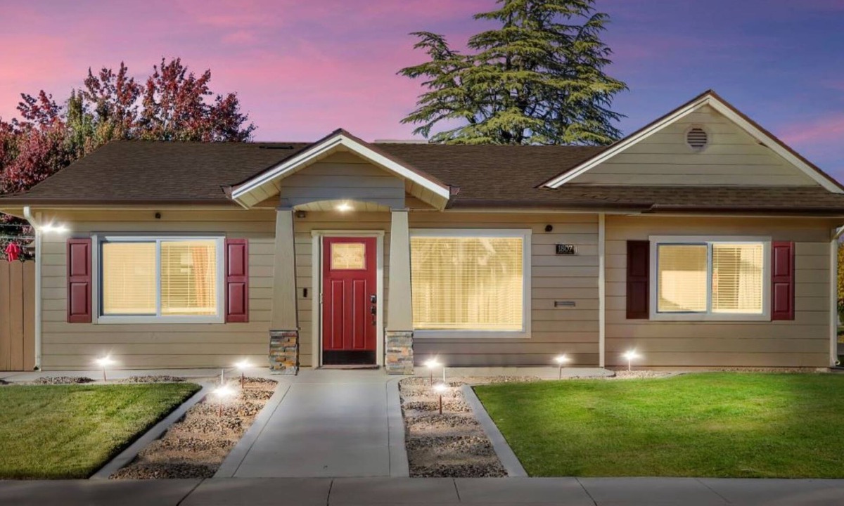 Stockton House | Perfect Choice -Home Away From Home -N Stkn-Weekly & Monthly Discounts Available