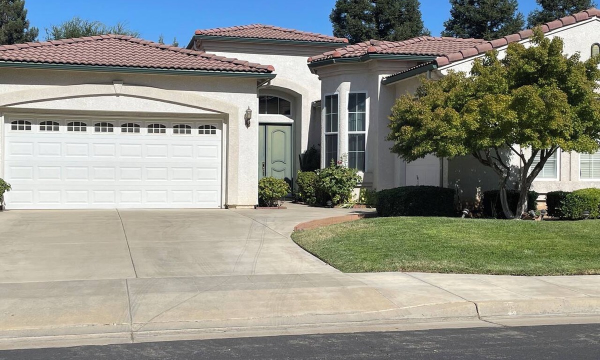 Clovis House | Perfect for a traveling professional!
