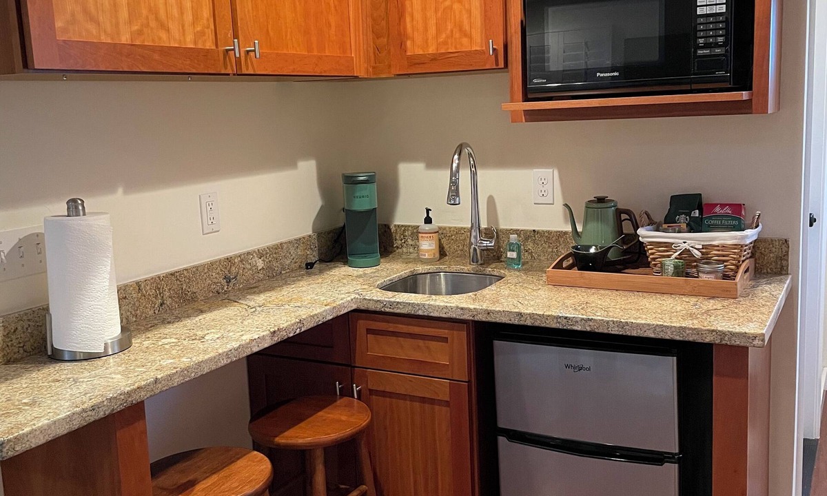 Duveneck - St. Francis Apartment | Perfect Palo Alto guest house