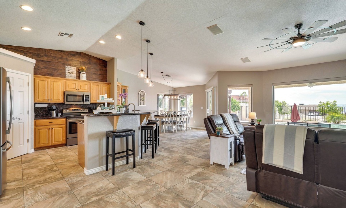 Lake Havasu City Cottage | Pet Friendly w/Private Pool: Lake Havasu Home!