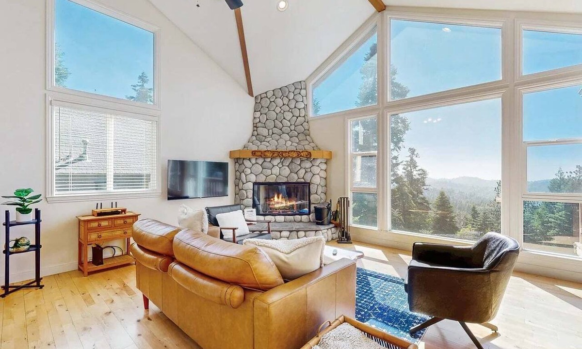 Arrowhead Villas House | Pinetree Palace | Mountain Retreat | Games | Treetop Views | Sleeps 6