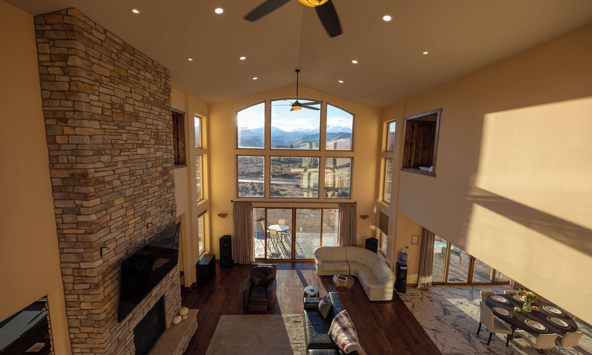 Virginia Foothills House | Pleasant Valley Mansion in South Reno