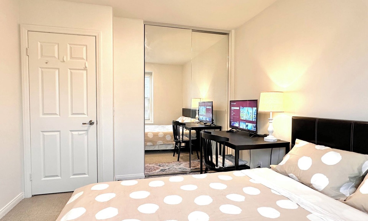 Chino Hills House | Polka Dot Cozy Retreat，Quiet, Clean & Comfortable Stay